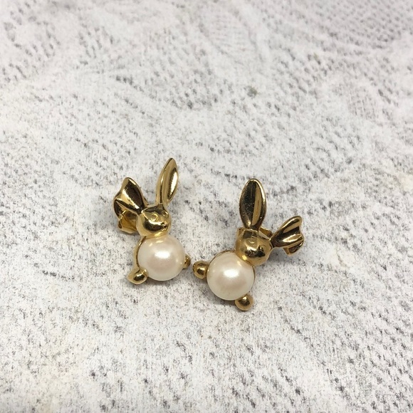Vintage Avon Bunny Faux Pearls Jelly Belly Earrings Gold Tone. - Picture 2 of 5